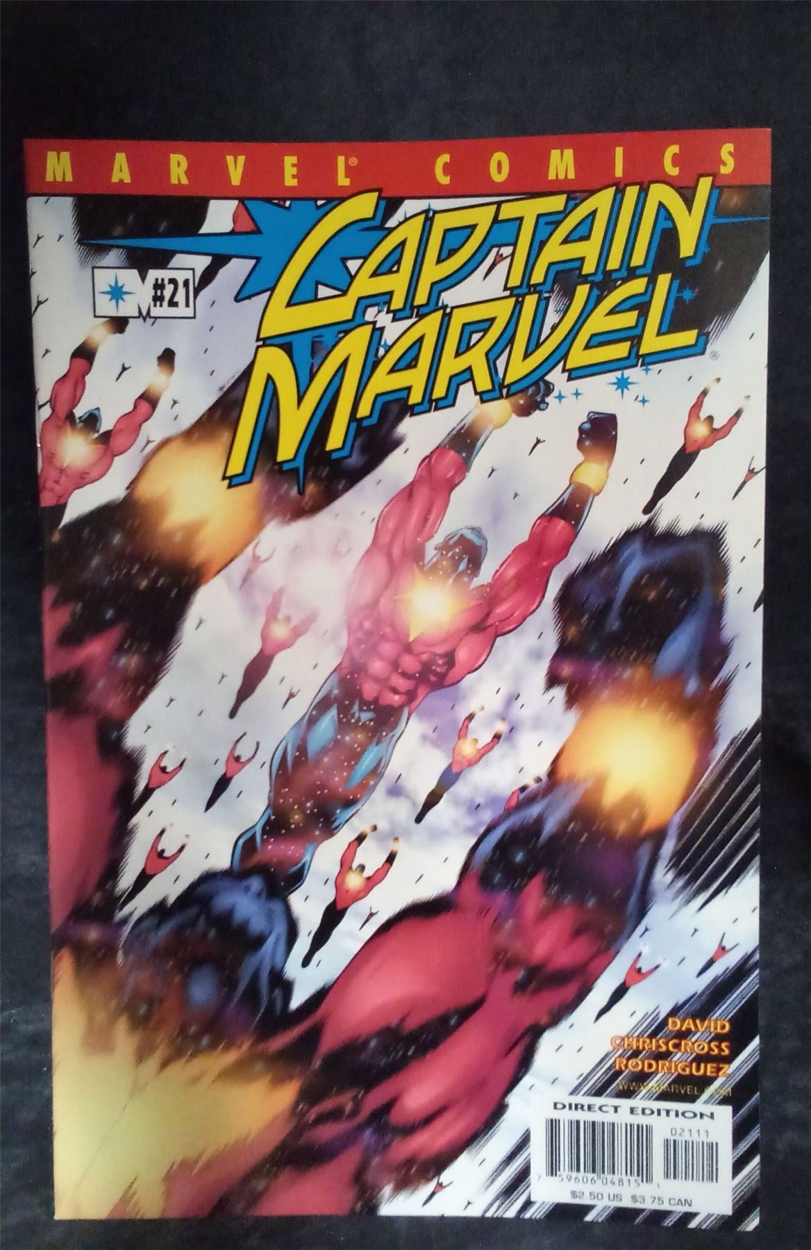 Captain Marvel Comics #21 2001 Marvel Comics Comic Book