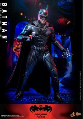 Batman 1/6 Scale Action Figure Batman & Robin by Hot Toys