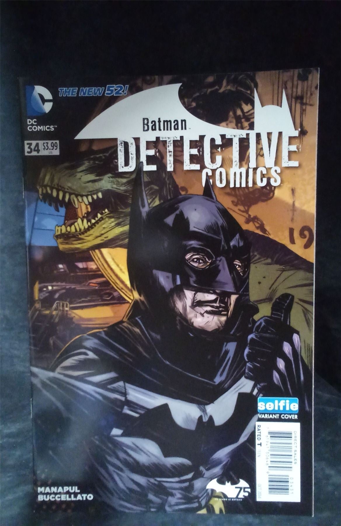 Detective Comics #34 Selfie Cover 2014 DC Comics Comic Book