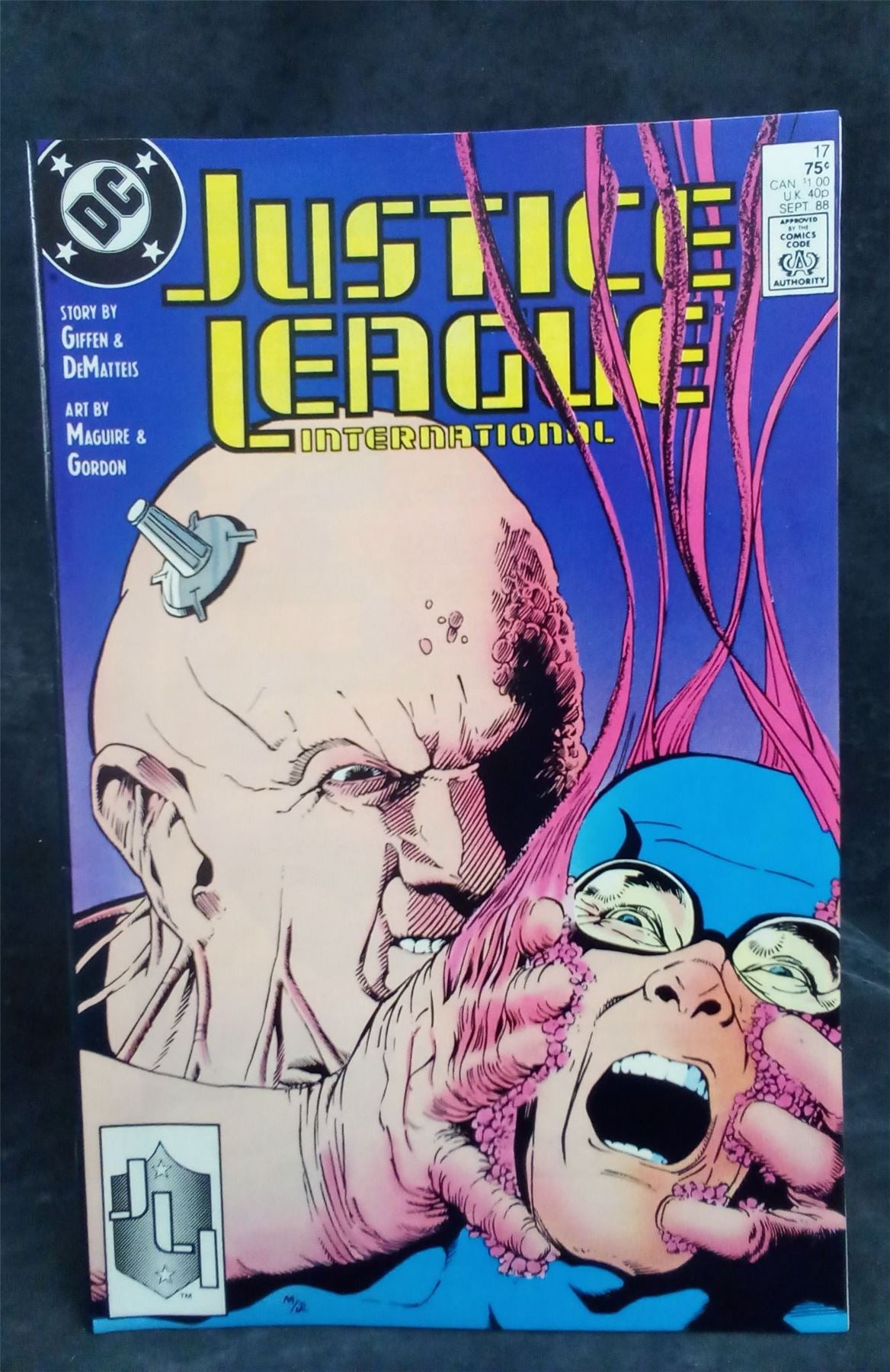 Justice League International #17 1988 DC Comics Comic Book