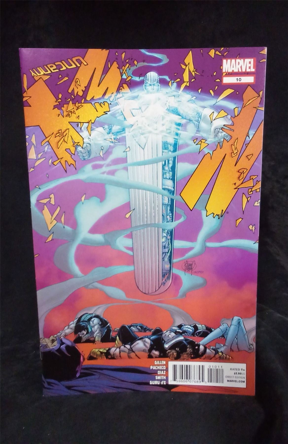 Uncanny X-Men #10 2012 Marvel Comics Comic Book