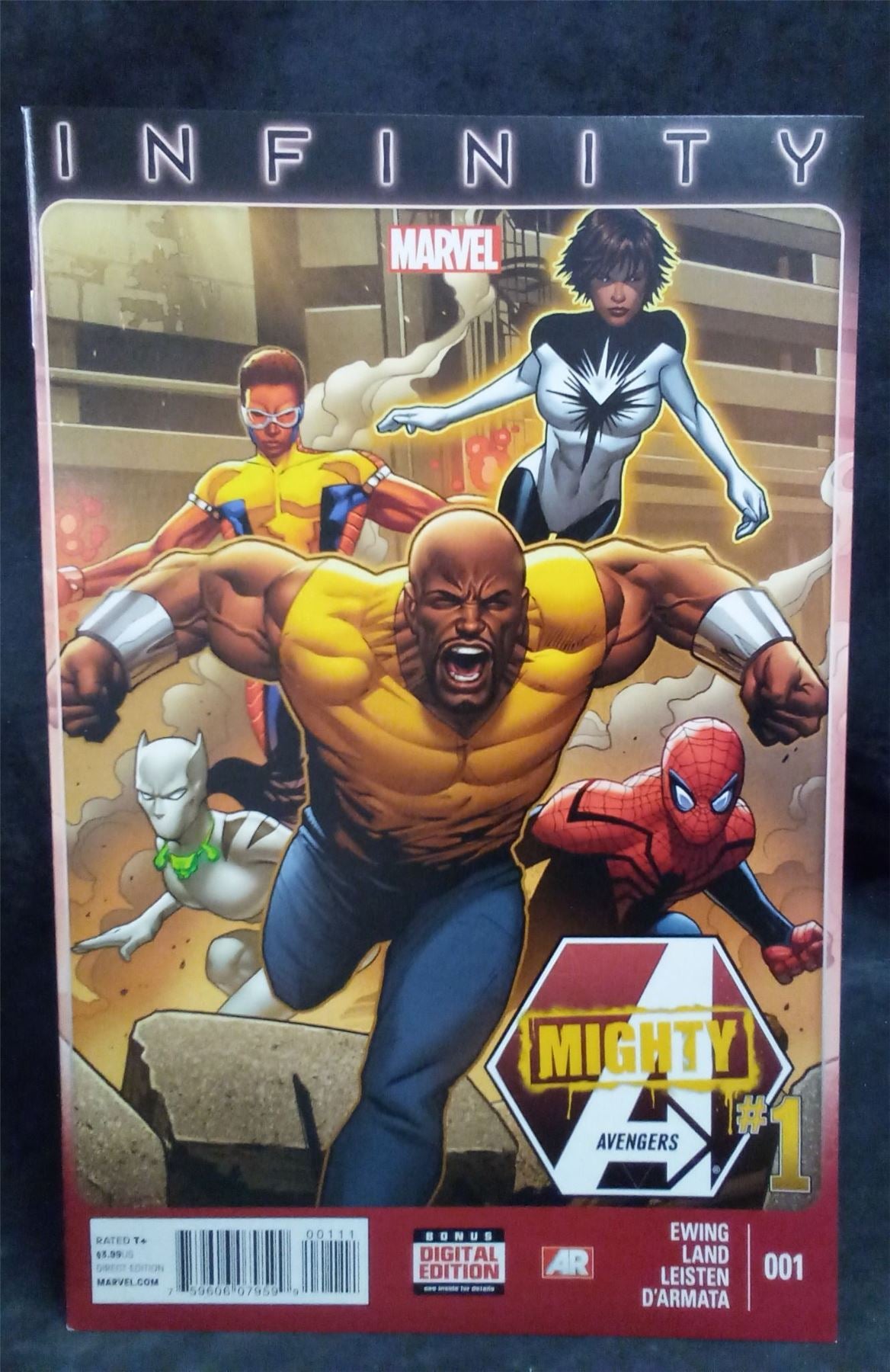 Mighty Avengers #1 2013 Marvel Comics Comic Book