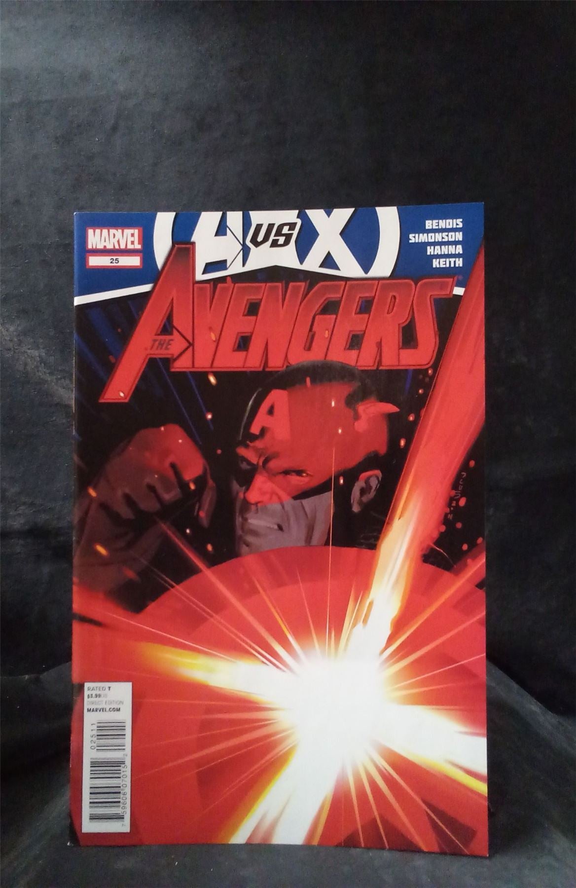 Avengers #25 2012 Marvel Comics Comic Book