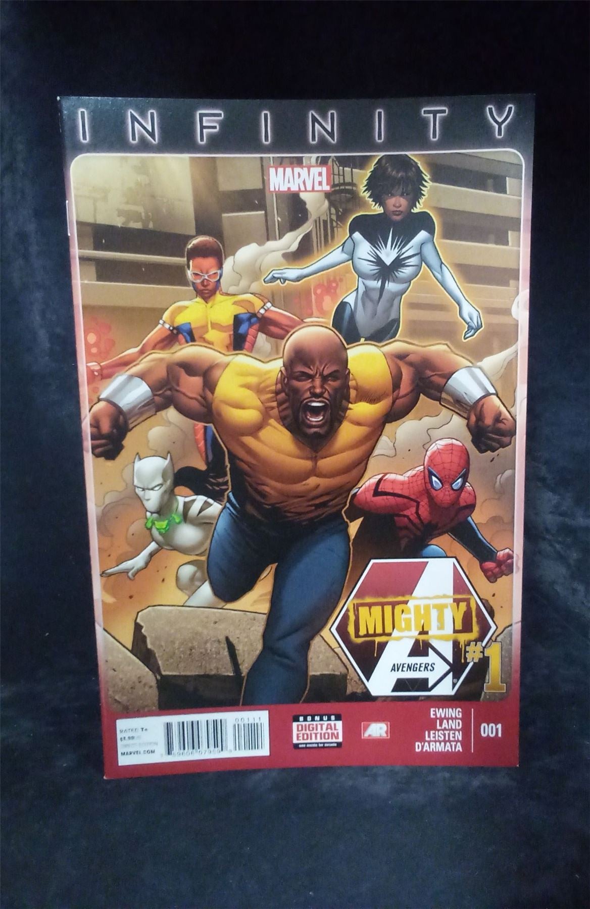 Mighty Avengers #1 2013 Marvel Comics Comic Book