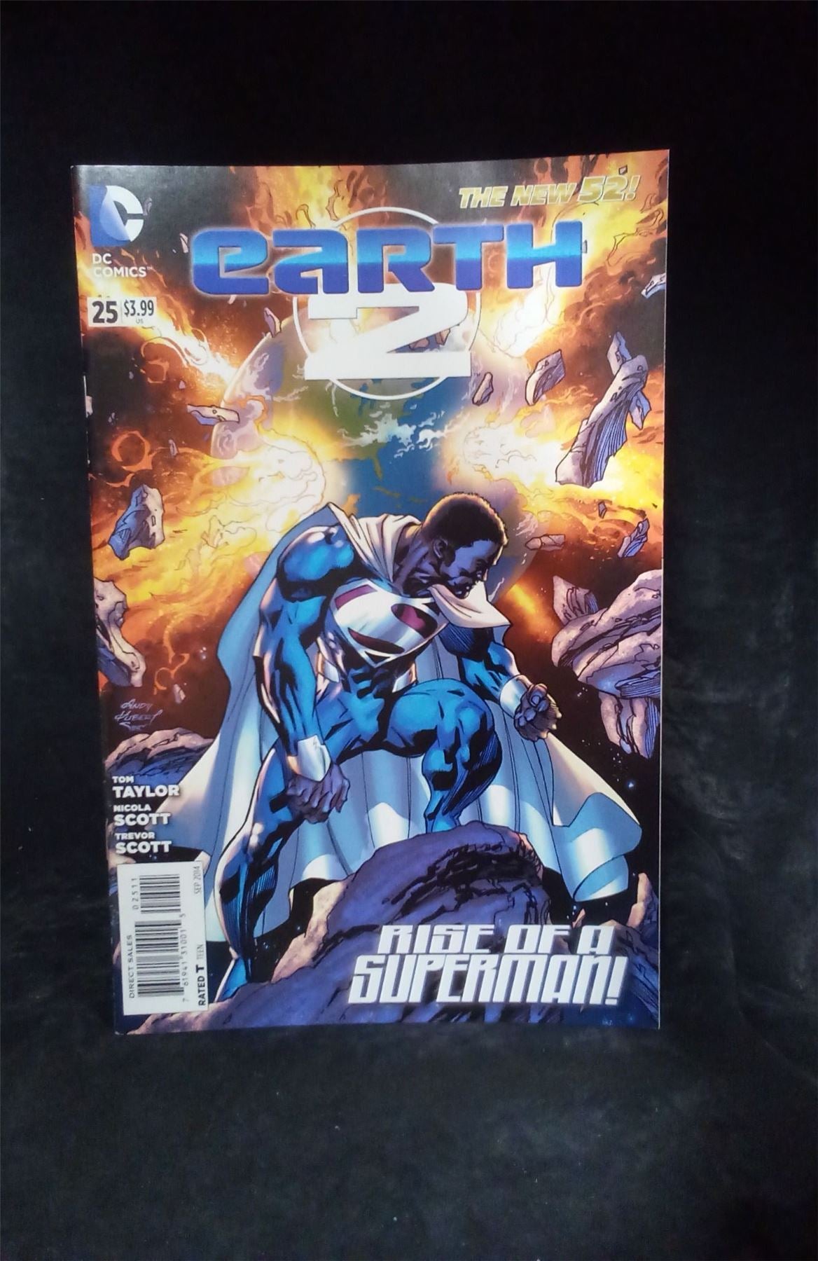 Earth 2 #25 2014 DC Comics Comic Book