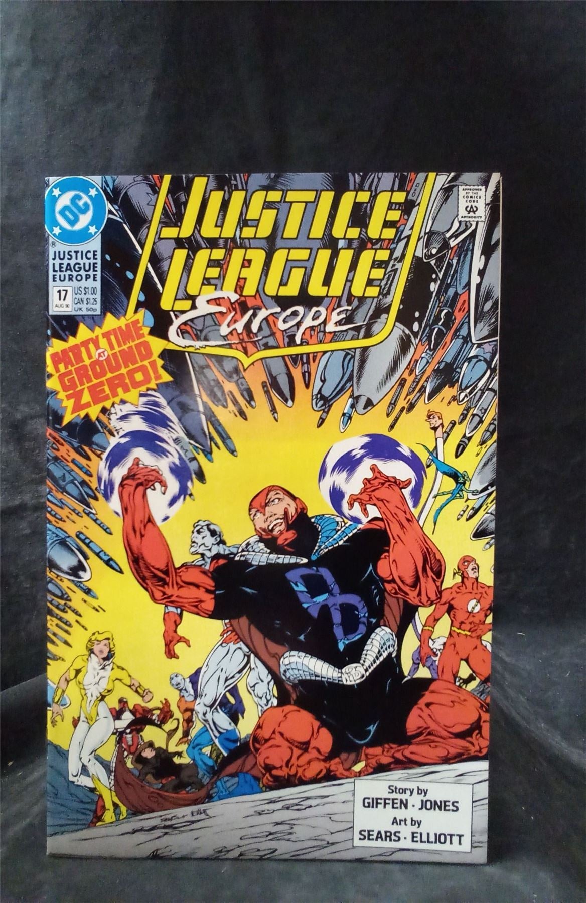 Justice League Europe #17 1990 DC Comics Comic Book
