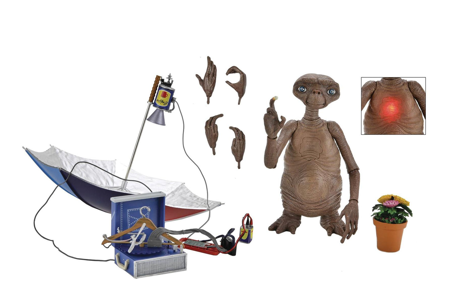 Et 40th Anniversary Deluxe Et Ult 7in Af W/led Chest (c: 1-1