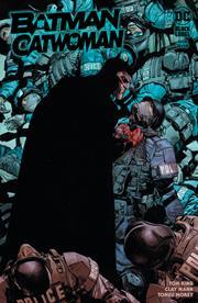 Batman Catwoman #7 (of 12) Cvr A Clay Mann (mr) DC Comics Comic Book