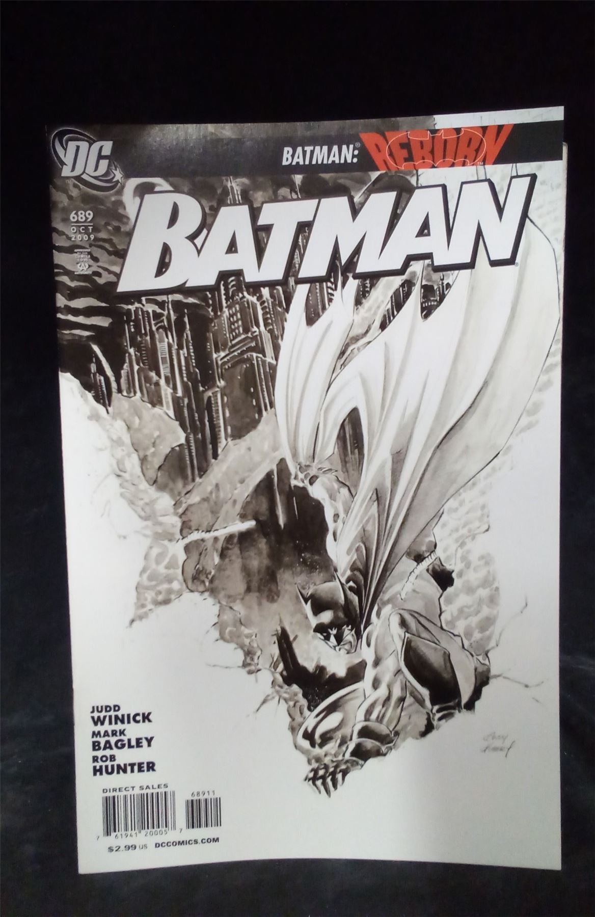 Batman #689 2009 DC Comics Comic Book