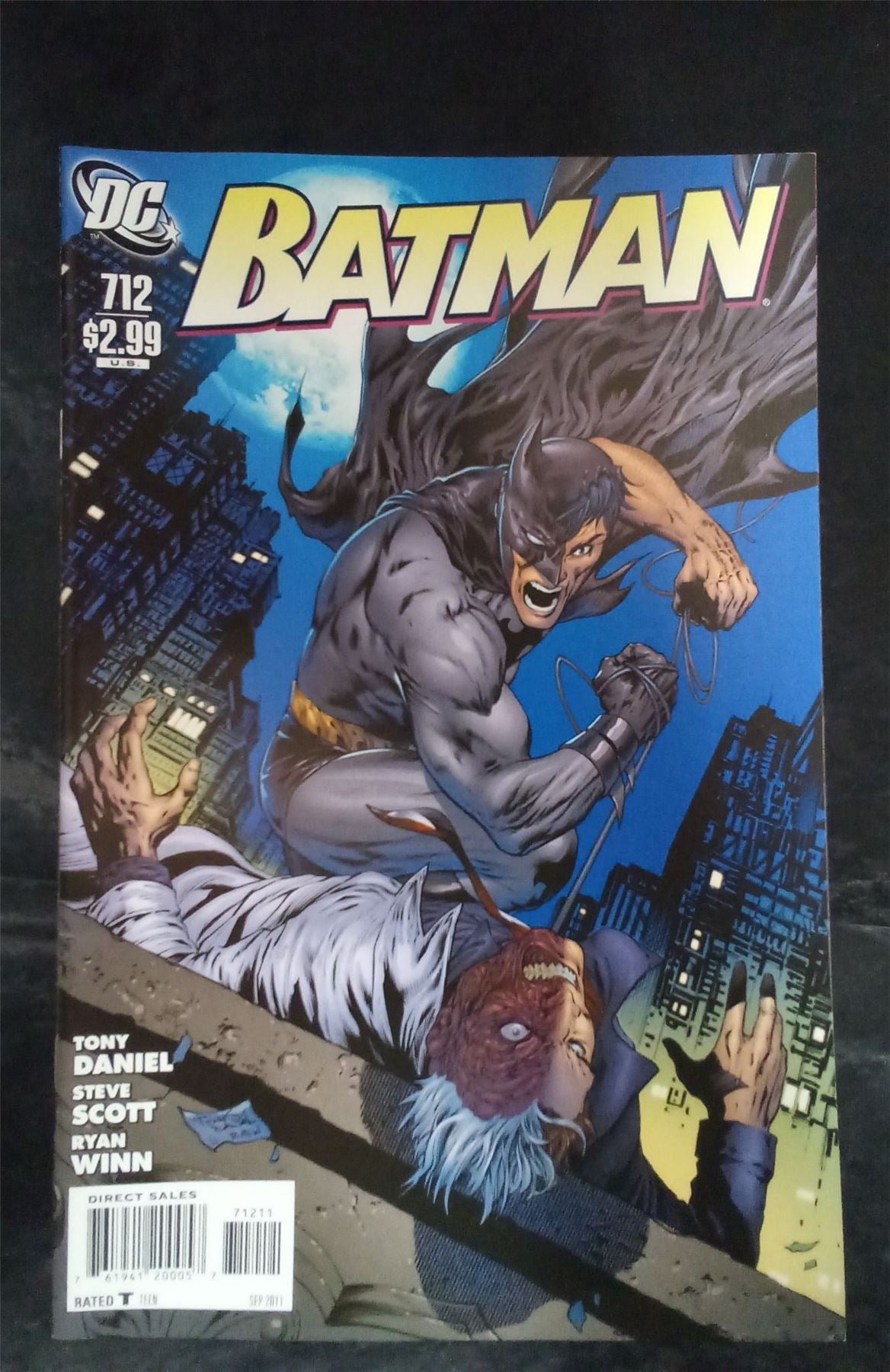 Batman #712 2011 DC Comics Comic Book