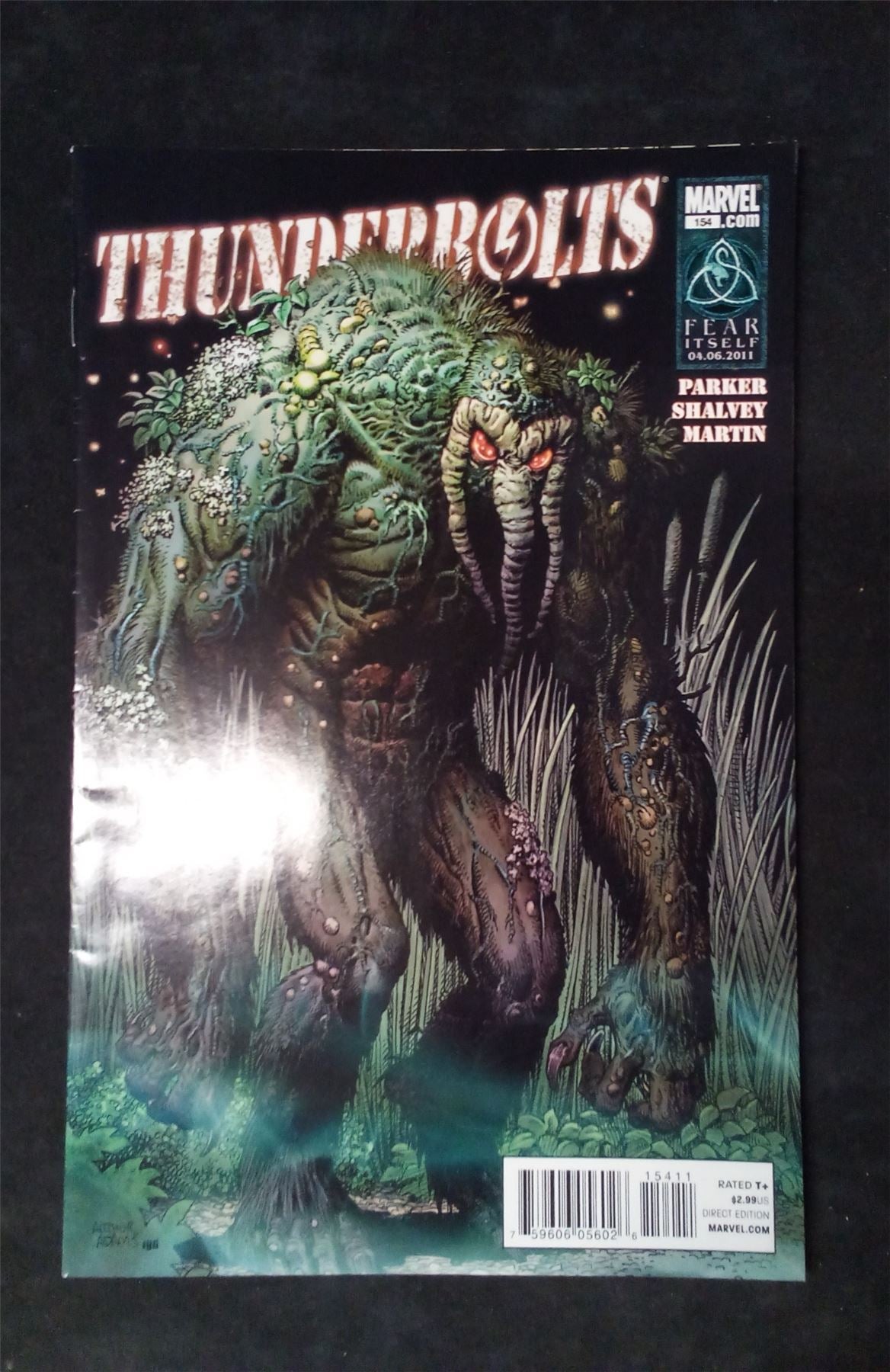 Thunderbolts #154 2011 marvel Comic Book
