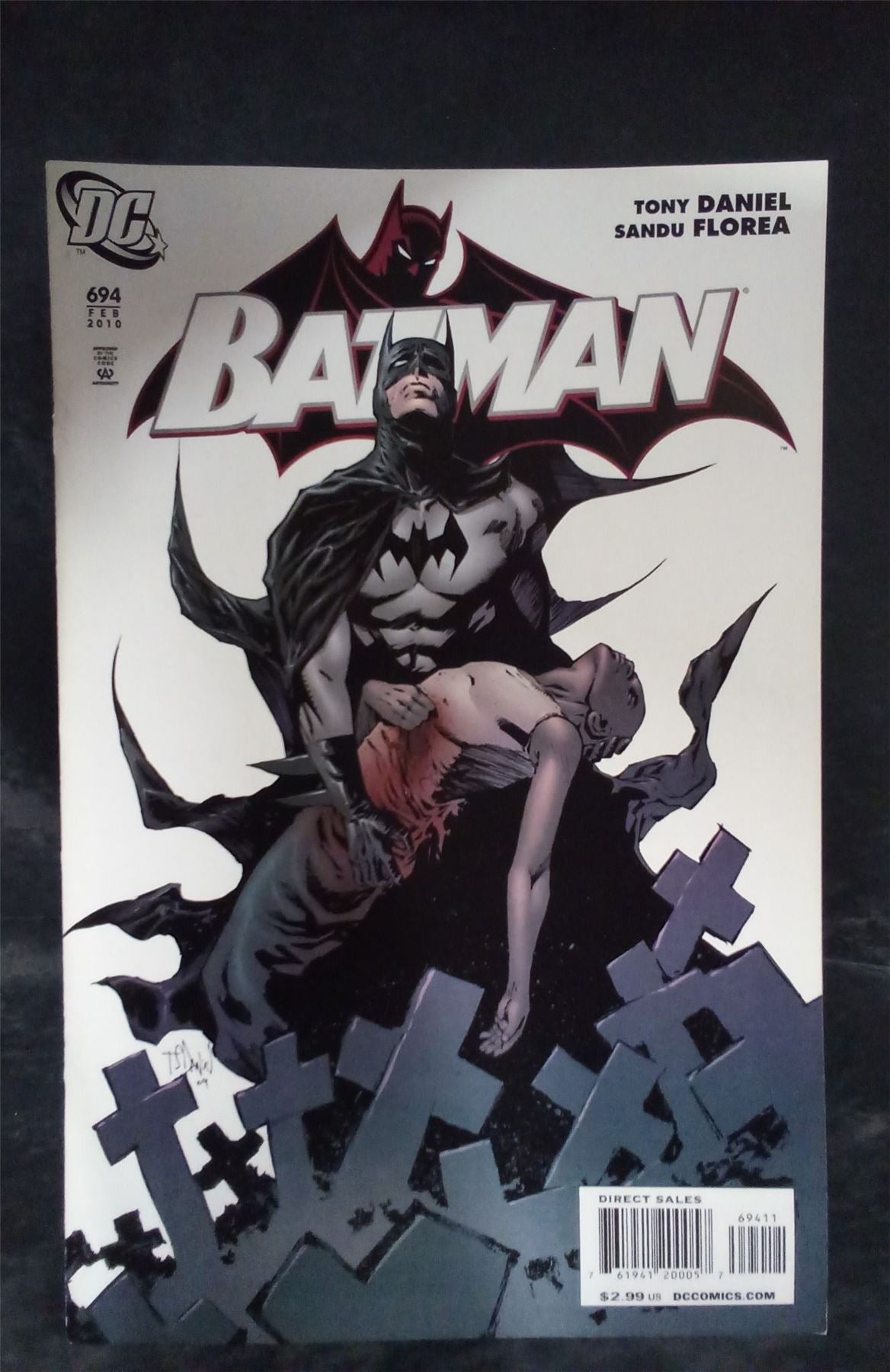 Batman #694 2010 DC Comics Comic Book