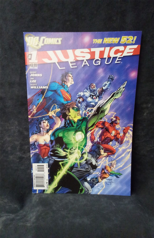 Justice League #1 marvel Comic Book