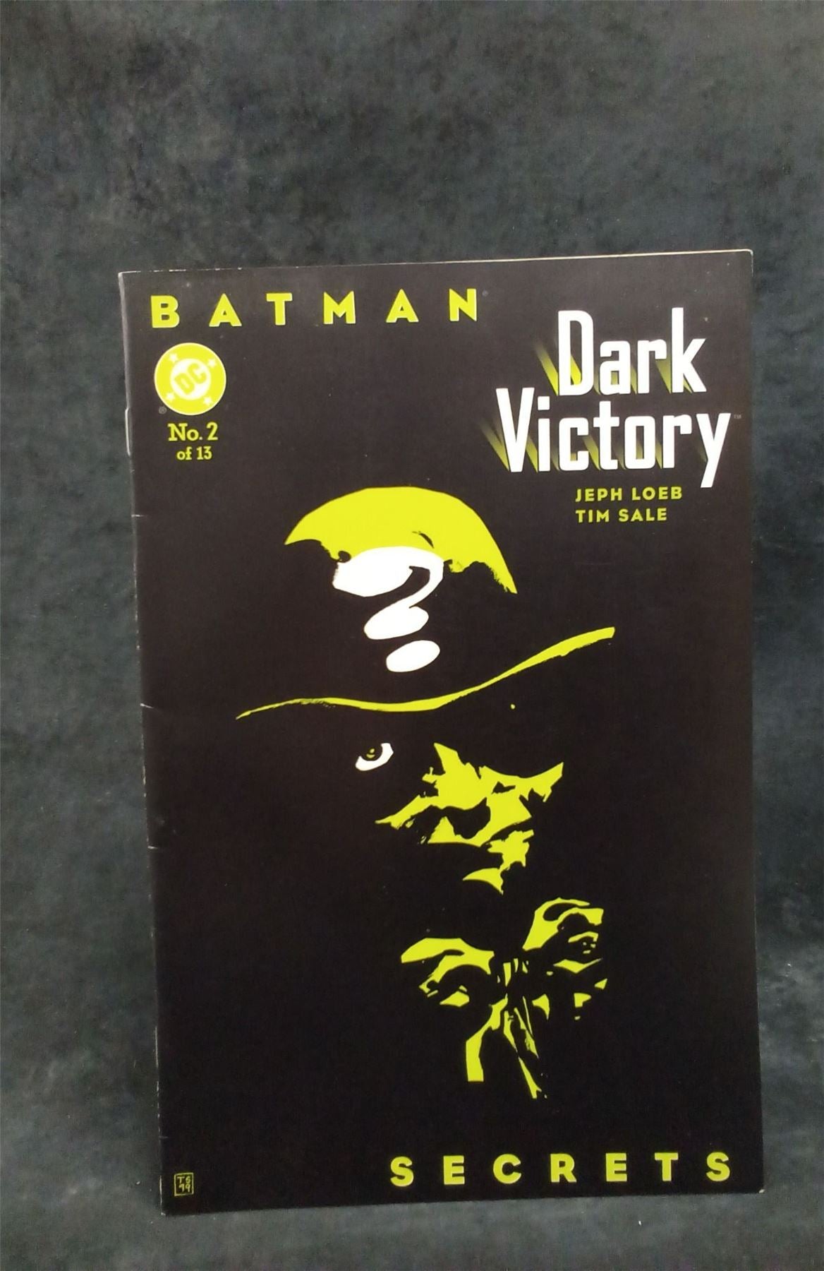 Batman: Dark Victory #2 2000 DC Comics Comic Book