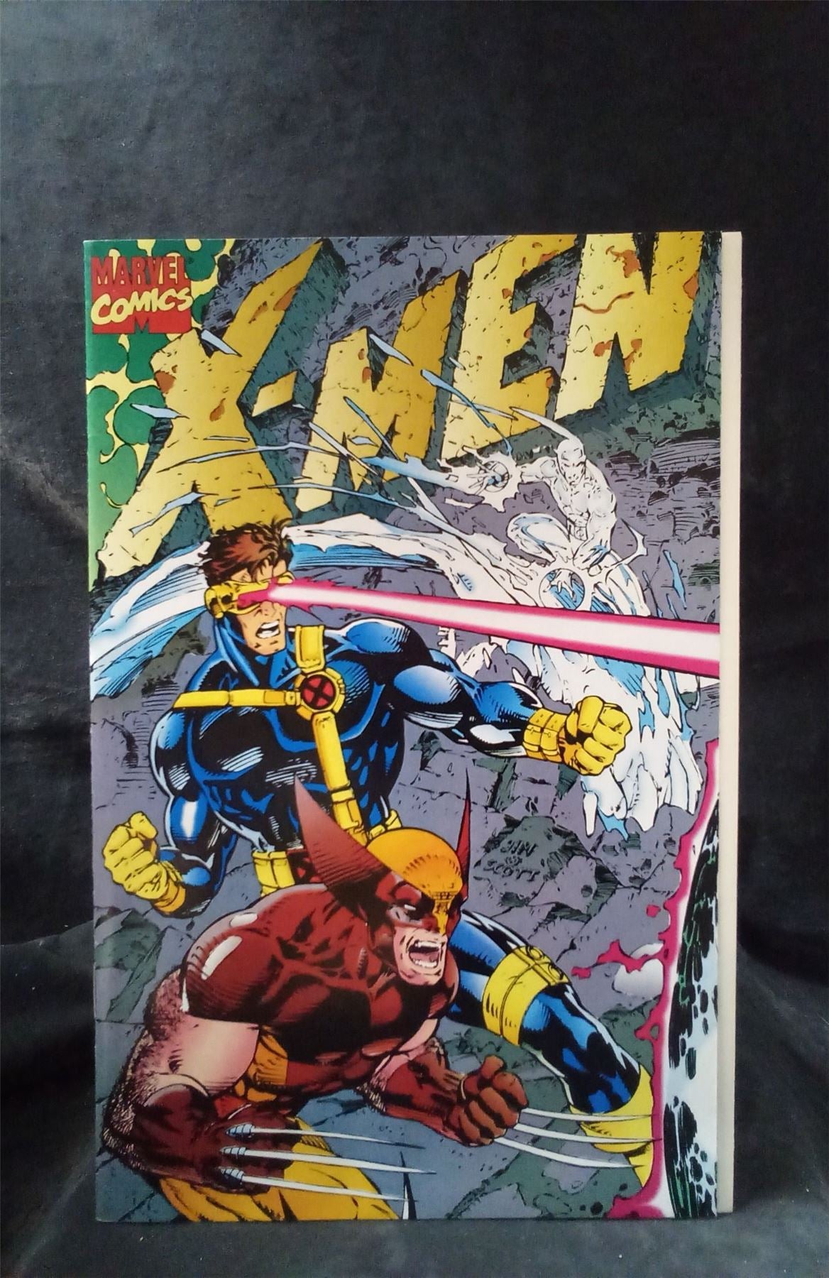 X-Men #1 w/ 2 teams trading cards 1991 Marvel Comics Comic Book