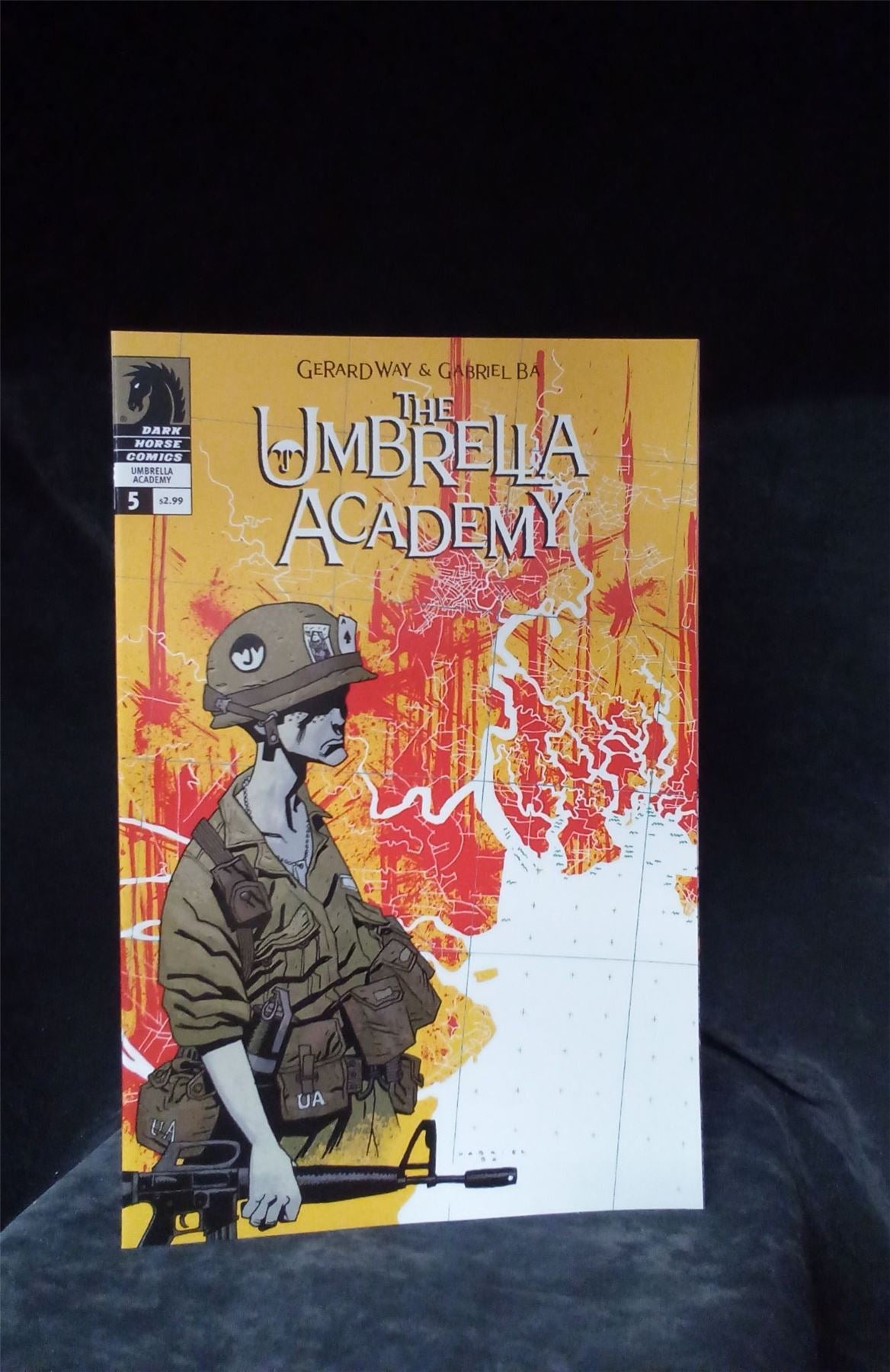 The Umbrella Academy: Dallas #5 2009  Comic Book