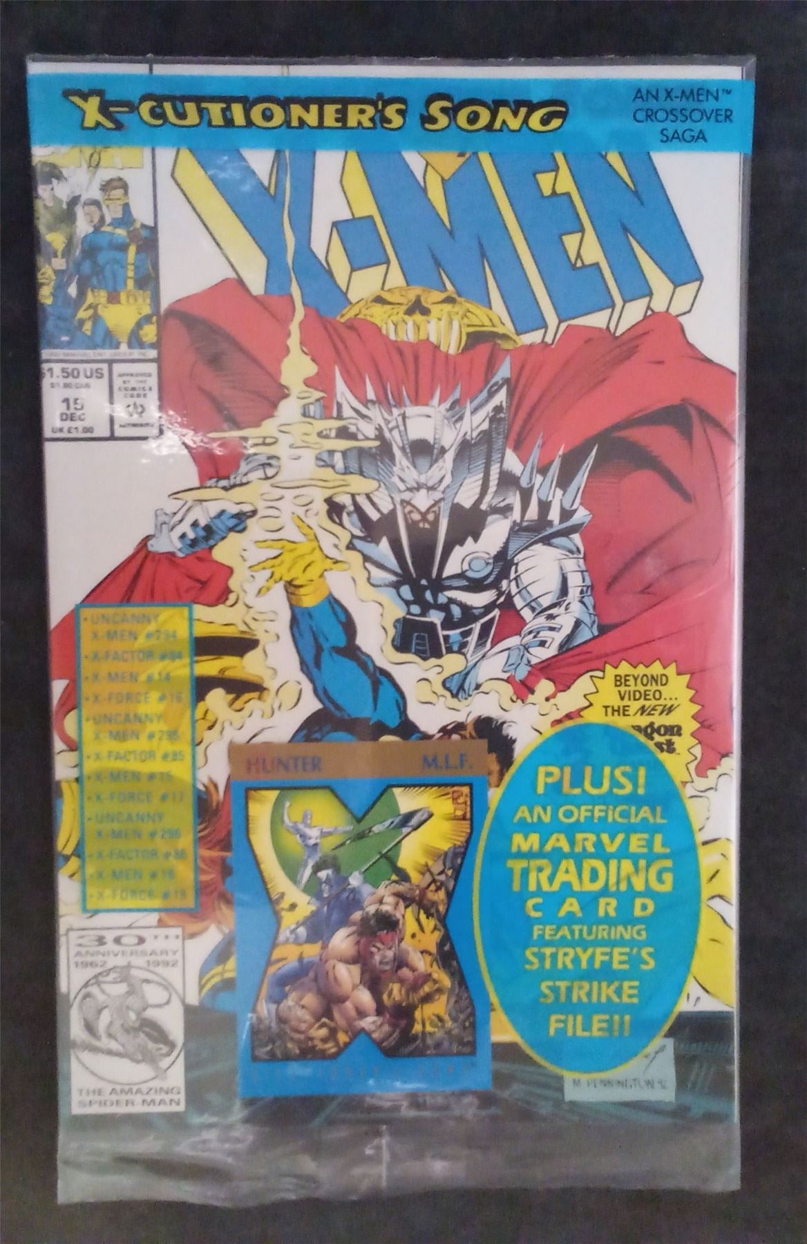 X-Men #15 with M.L.F. Trading Card 1992 marvel Comic Book