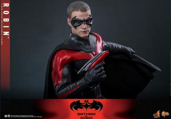 Robin 1/6 Scale Action Figure Batman & Robin by Hot Toys