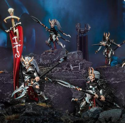 Warhammer Age of Sigmar- Daughters of Khaine: Blood Hags 85-66 by Games Workshop