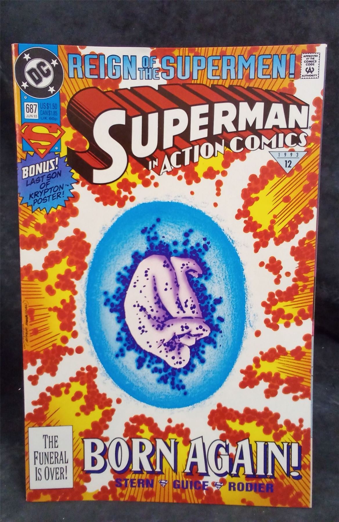 Action Comics #687 Standard Edition - Direct 1993 DC Comics Comic Book