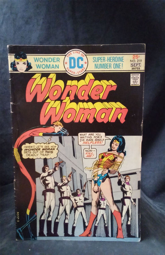 Wonder Woman #219 1975 DC Comics Comic Book