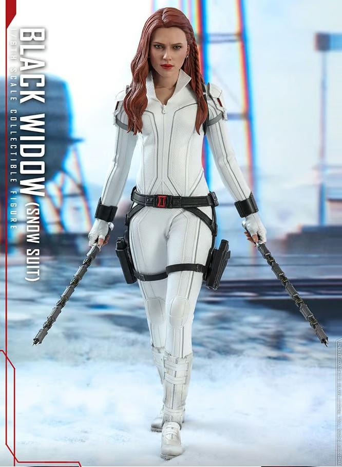 Black Widow Snow Suit 1:6 Scale Hot Toys